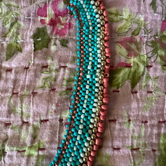 Faux turquoise beaded tribal choker necklace - Picture 6 of 7